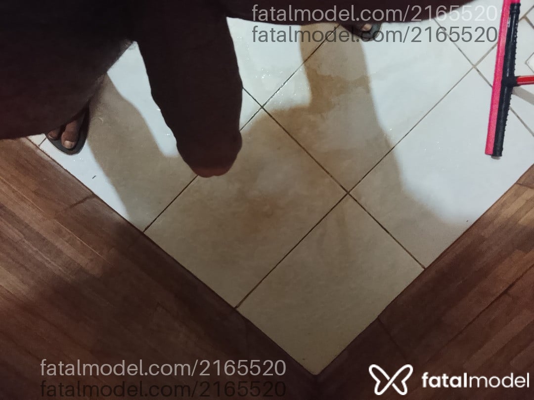 Acompanhante homem morena (o) de olhos castanhos - Lucas