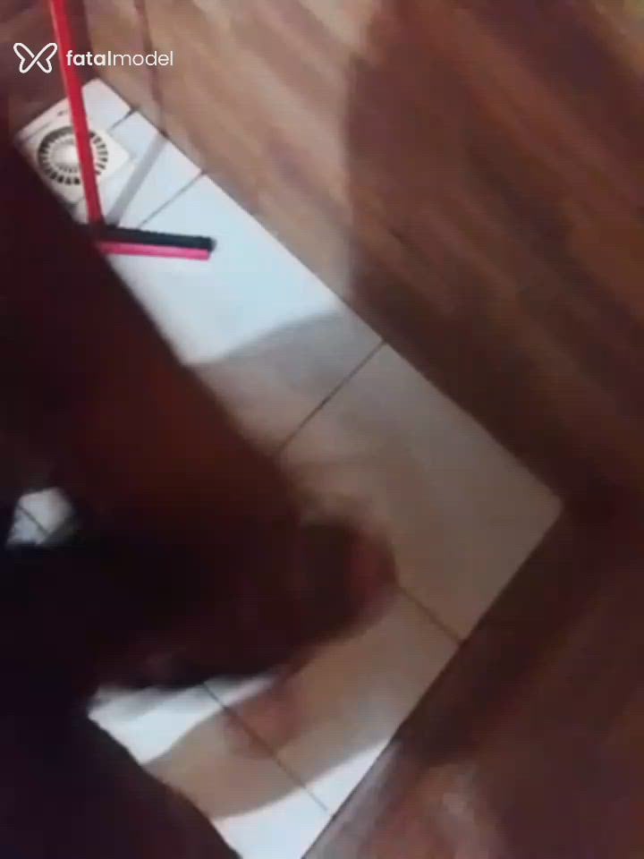 Acompanhante homem morena (o) de olhos castanhos - Lucas