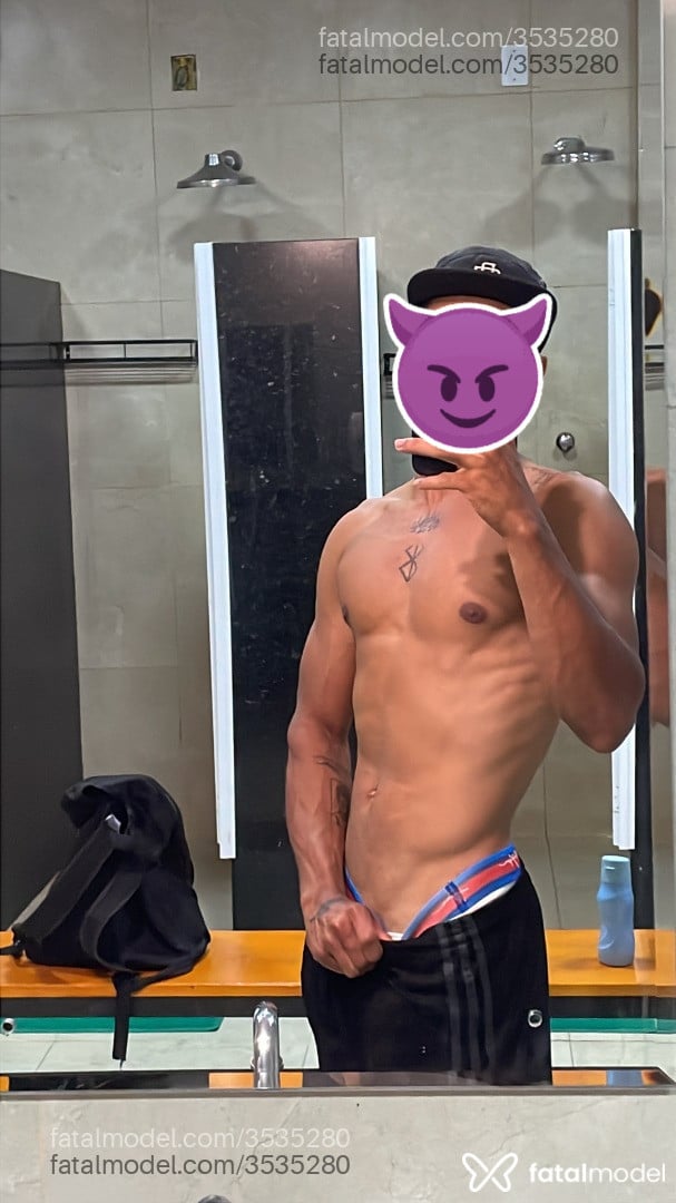 Acompanhante homem morena (o) de olhos pretos - Mestreth