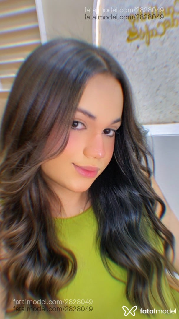 Acompanhante mulher trans morena (o) de olhos castanhos - Anne Linhares