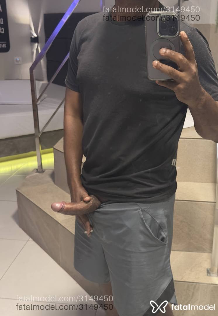 Acompanhante homem sem cabelo de olhos pretos em Aracaju - Luiz Bahia