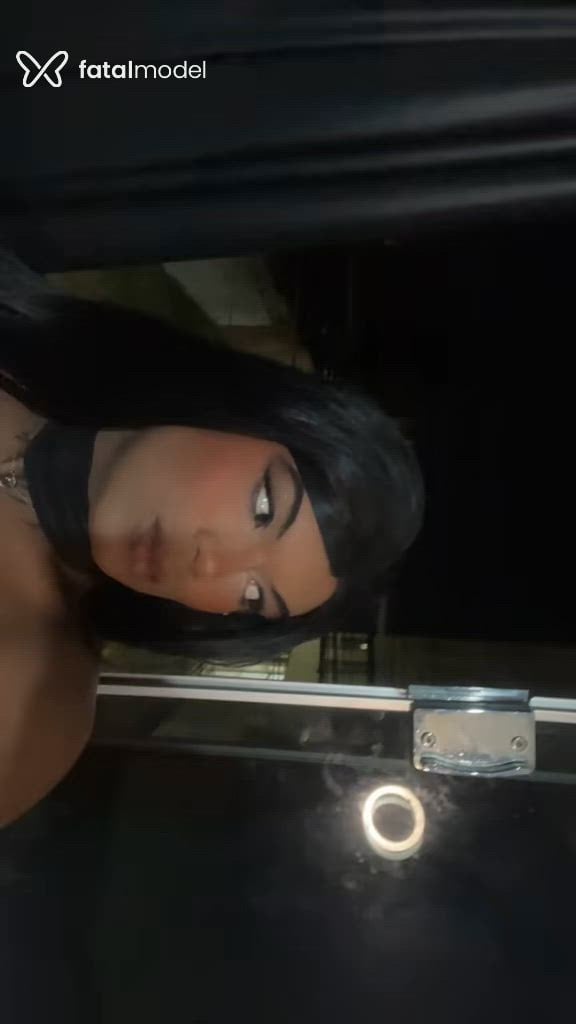 Acompanhante mulher trans morena (o) de olhos castanhos - Samms cruz Acompanhante mulher trans morena (o) de olhos castanhos - Samms cruz