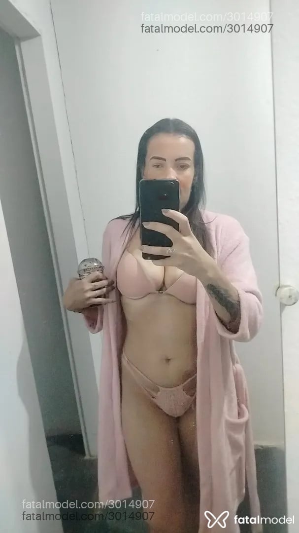 Acompanhante mulher morena (o) de olhos castanhos - Sophia