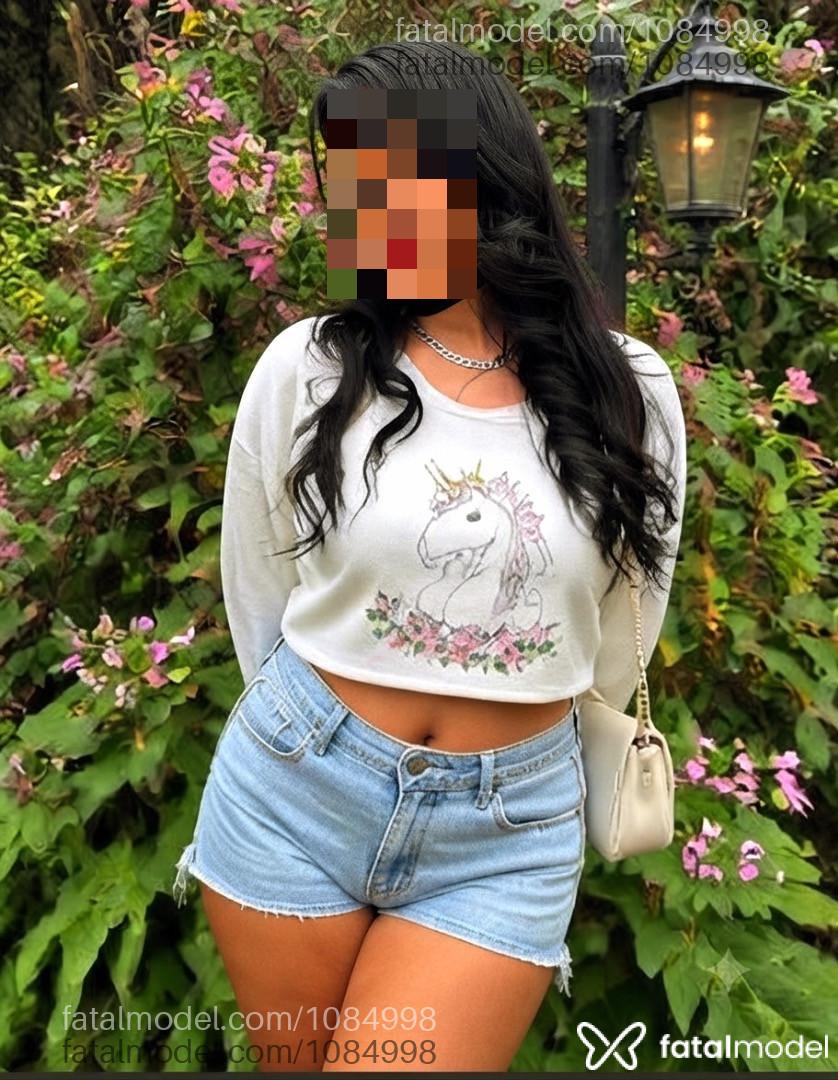 Acompanhante mulher morena (o) de olhos pretos - Fernanda