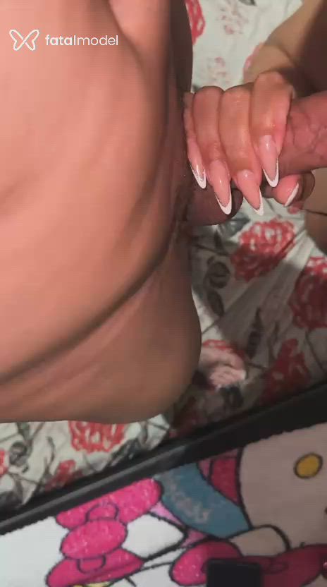 Acompanhante mulher trans morena (o) de olhos pretos - Hanna Dias