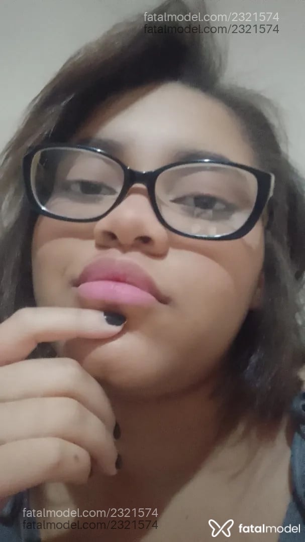 Acompanhante mulher com cabelo castanho de olhos castanhos - Angel