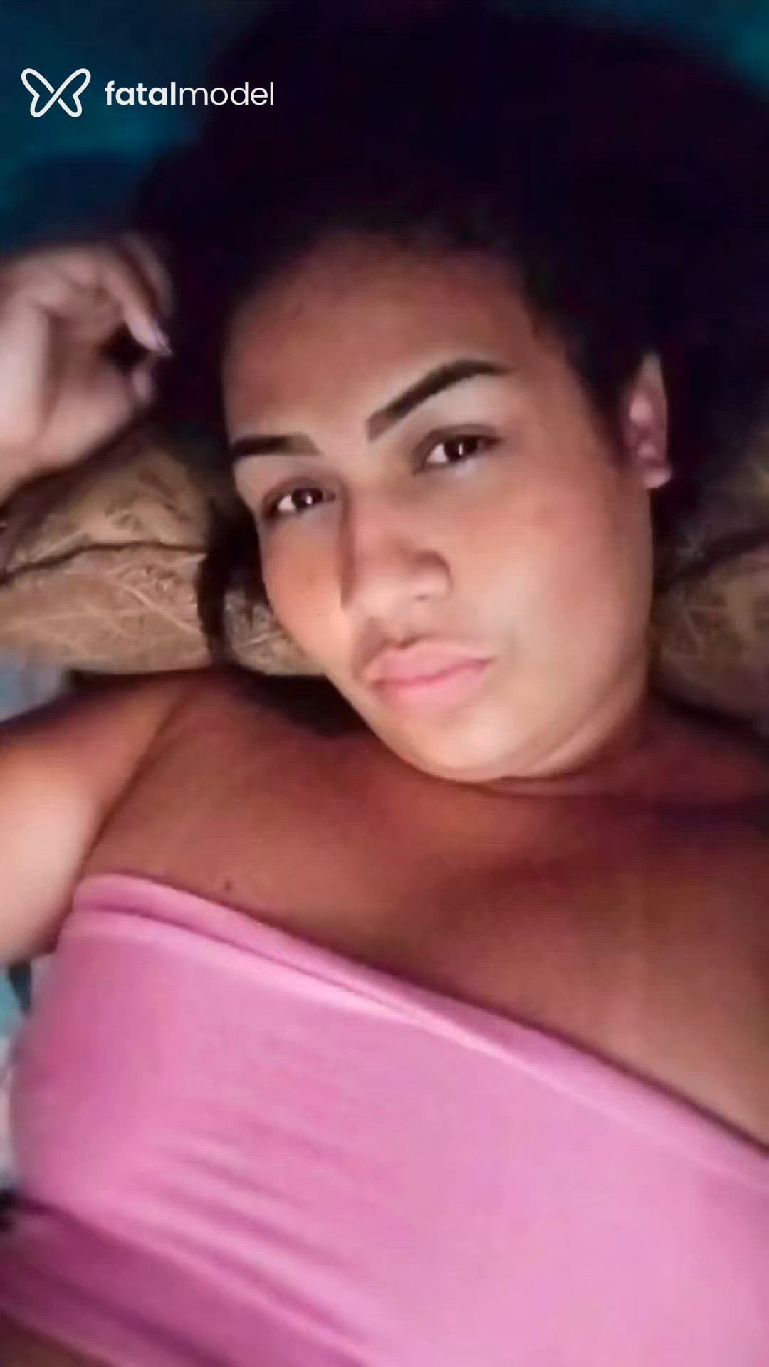 Acompanhante mulher ruiva (o) de olhos castanhos - Penélope Acompanhante mulher ruiva (o) de olhos castanhos - Penélope