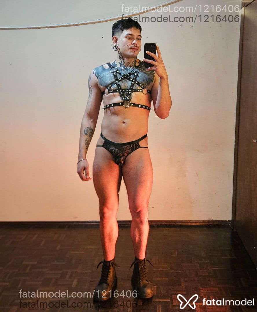 Acompanhante homem morena (o) de olhos verdes - Lucas Weed