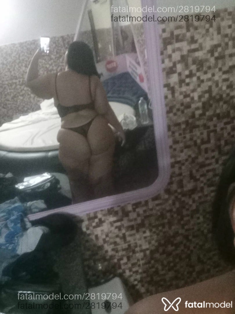Acompanhante mulher morena (o) de olhos castanhos - Tâmara Say