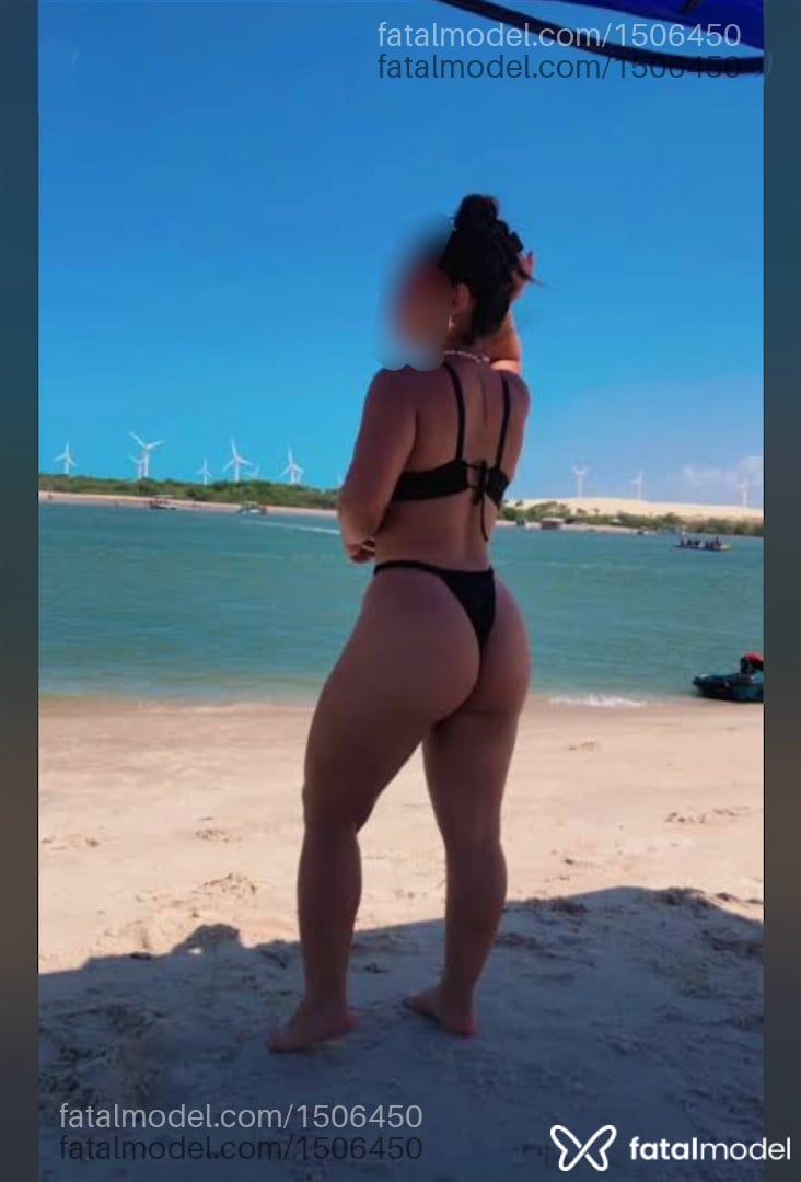 Acompanhante mulher com cabelo castanho de olhos castanhos - Ayla Lirá