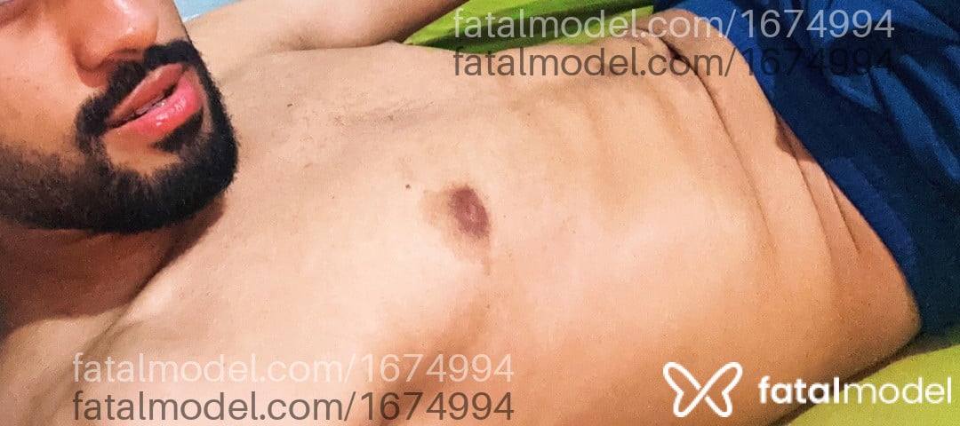 Acompanhante homem morena (o) de olhos castanhos - Alan