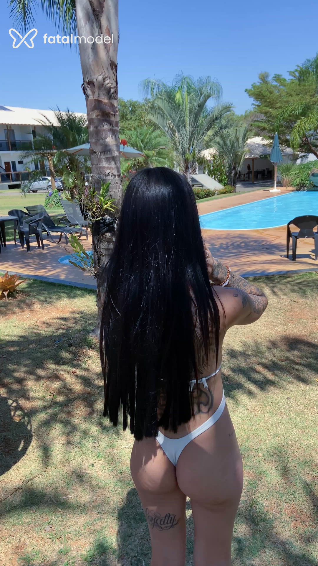 Acompanhante mulher morena (o) de olhos azuis - Ellena Vieira