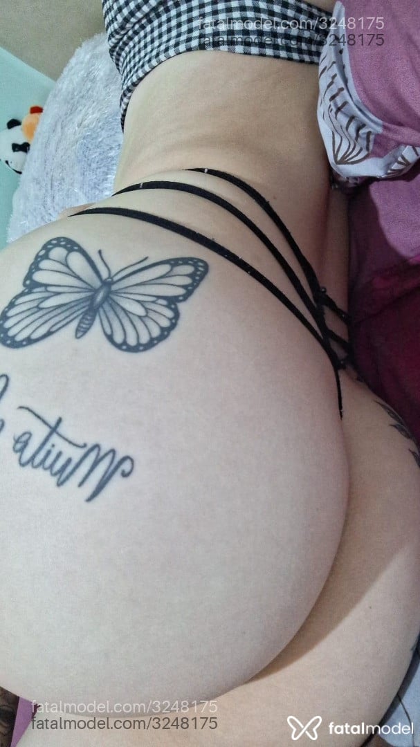 Acompanhante mulher loira (o) de olhos verdes - Tamily