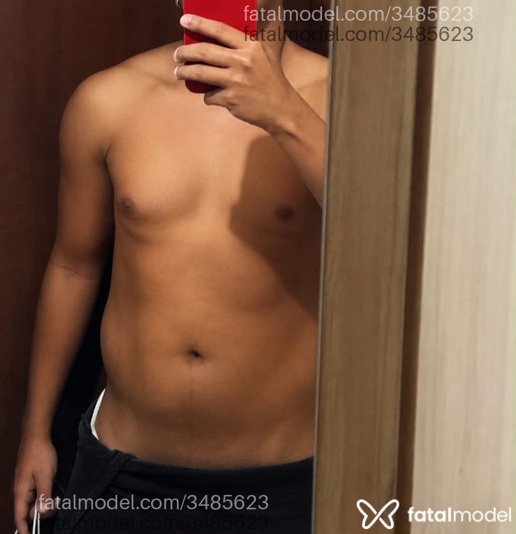 Acompanhante homem morena (o) de olhos castanhos - Airton