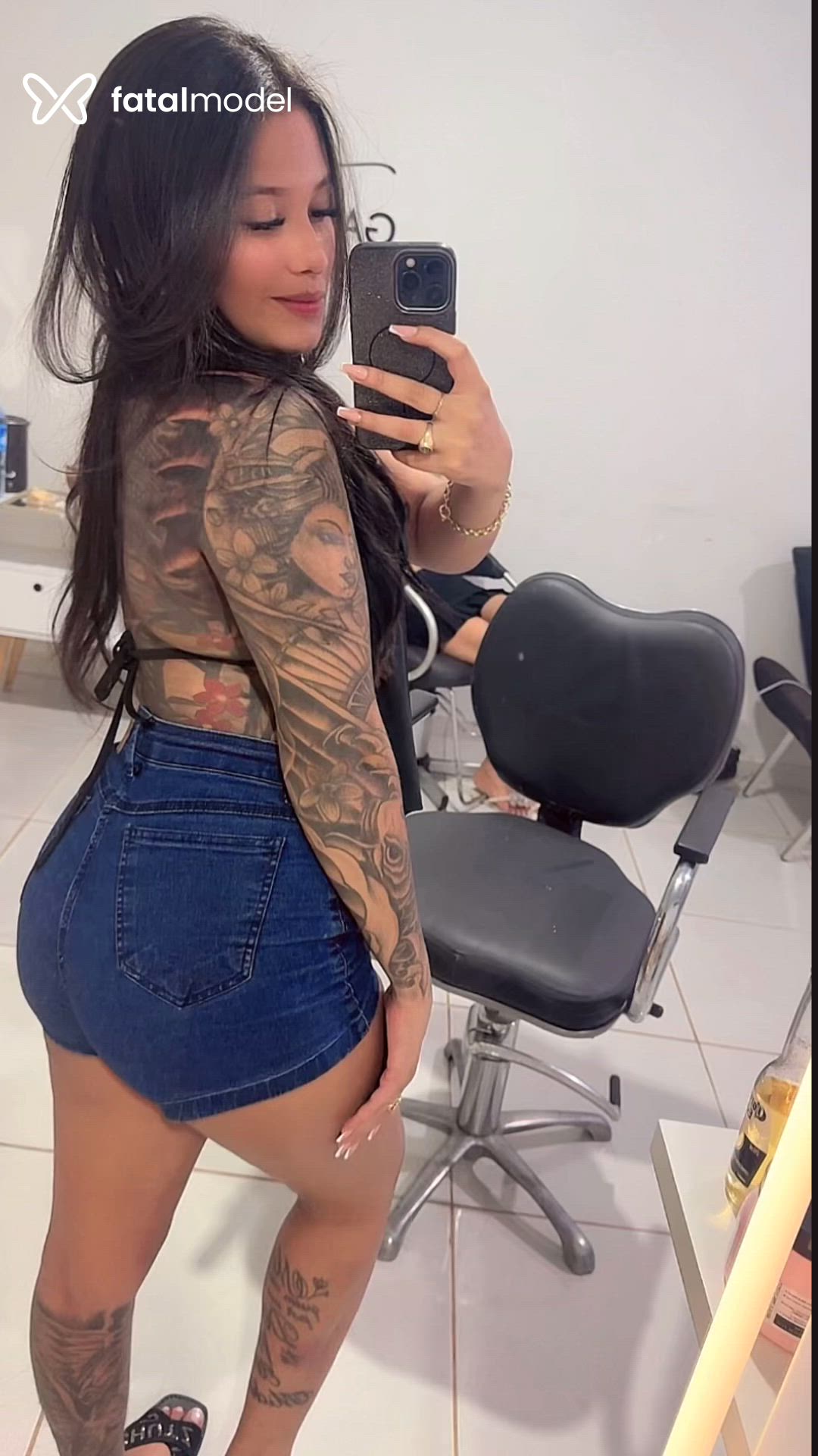 Acompanhante mulher morena (o) de olhos castanhos - Bruna