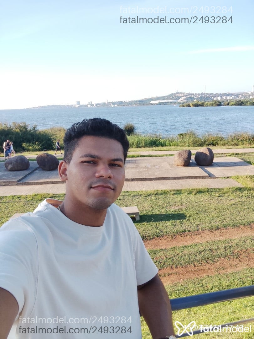 Acompanhante homem morena (o) de olhos pretos - Jonilson