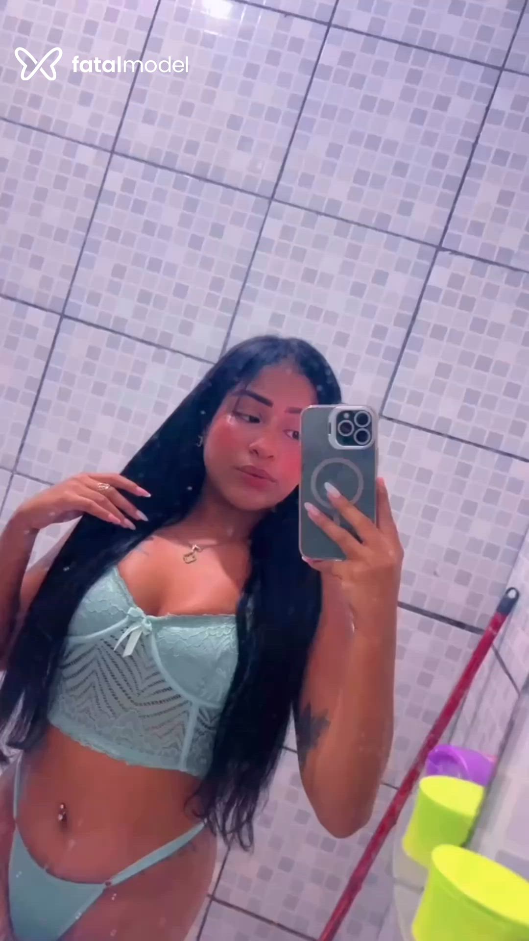 Acompanhante mulher morena (o) de olhos castanhos - Hadassa