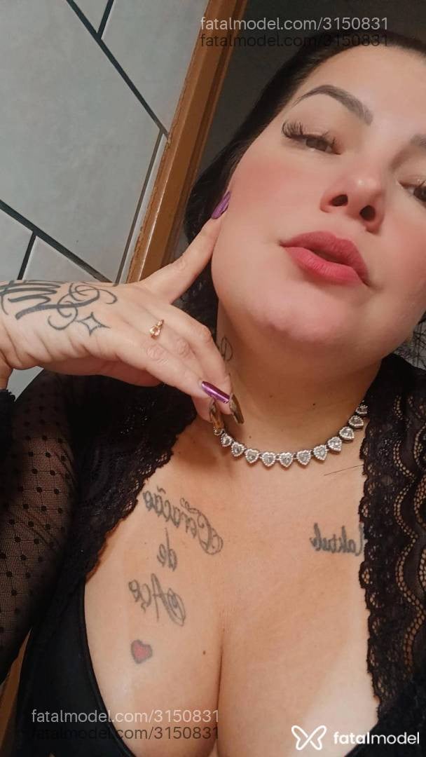 Acompanhante mulher morena (o) de olhos castanhos - Melissa Tsunami