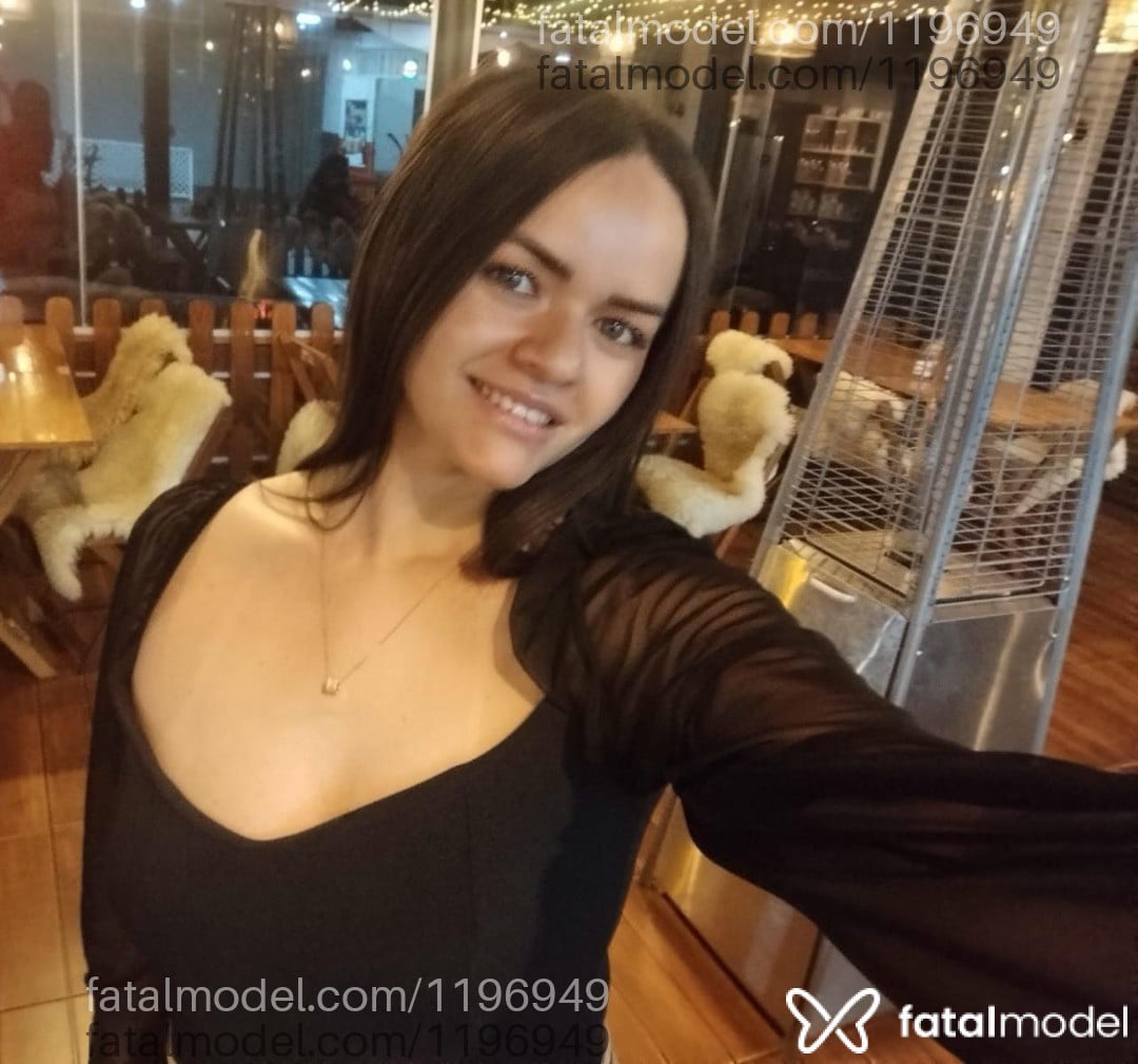 Acompanhante mulher loira (o) de olhos azuis - YSA MODELLO