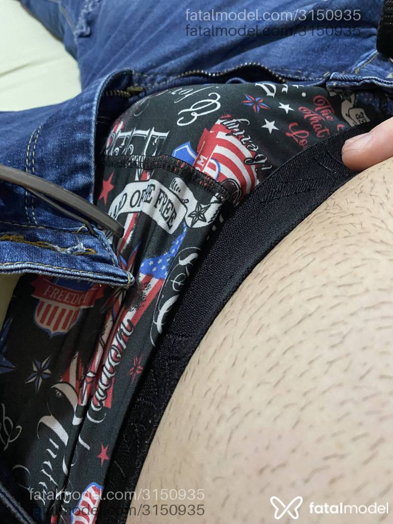 Acompanhante homem com cabelo grisalho de olhos castanhos em Jaraguá do Sul - André