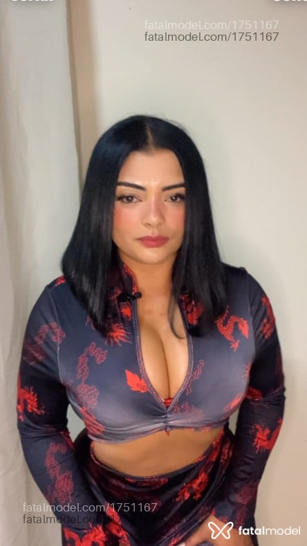 Acompanhante mulher morena (o) de olhos castanhos - Fernanda Meireles Acompanhante mulher morena (o) de olhos castanhos - Fernanda Meireles