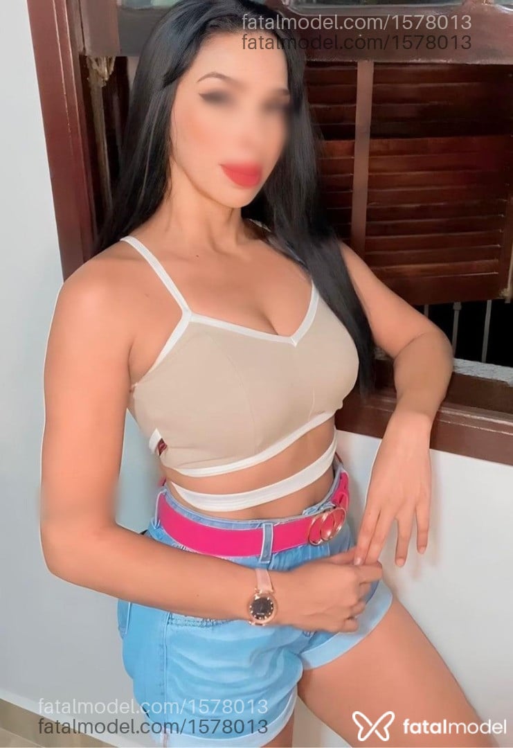 Acompanhante mulher morena (o) de olhos castanhos - Mirella Acompanhante mulher morena (o) de olhos castanhos - Mirella