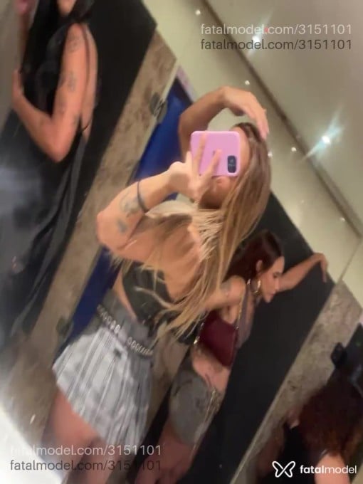 Acompanhante mulher trans loira (o) de olhos castanhos em Natal - Bárbara Duquette