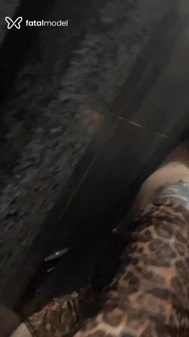 Acompanhante mulher trans loira (o) de olhos pretos - Gabriela