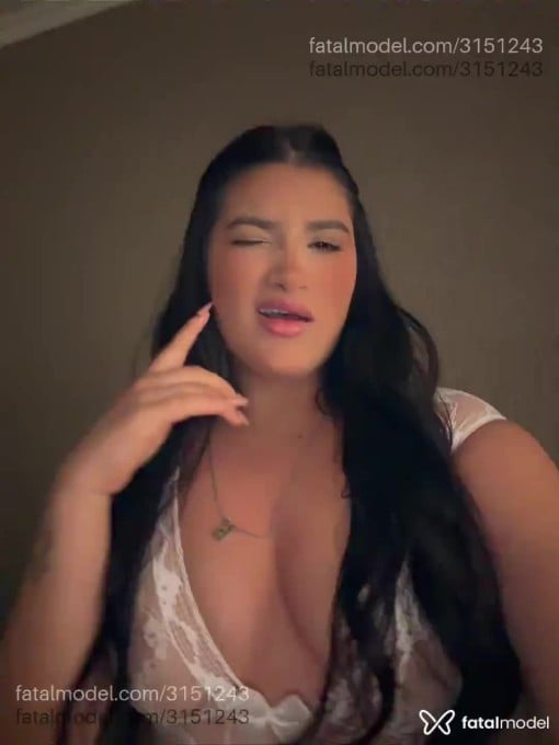 Acompanhante mulher morena (o) de olhos pretos - Ana Artaxexes Acompanhante mulher morena (o) de olhos pretos - Ana Artaxexes