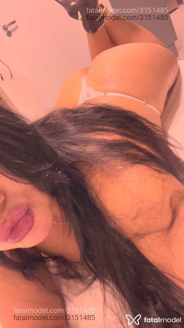Acompanhante mulher morena (o) de olhos pretos em Curitiba Acompanhante mulher morena (o) de olhos pretos em Curitiba - Bela Morena Lux