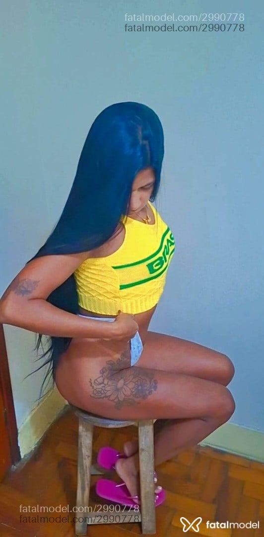 Acompanhante mulher morena (o) de olhos pretos - Dandara Couto