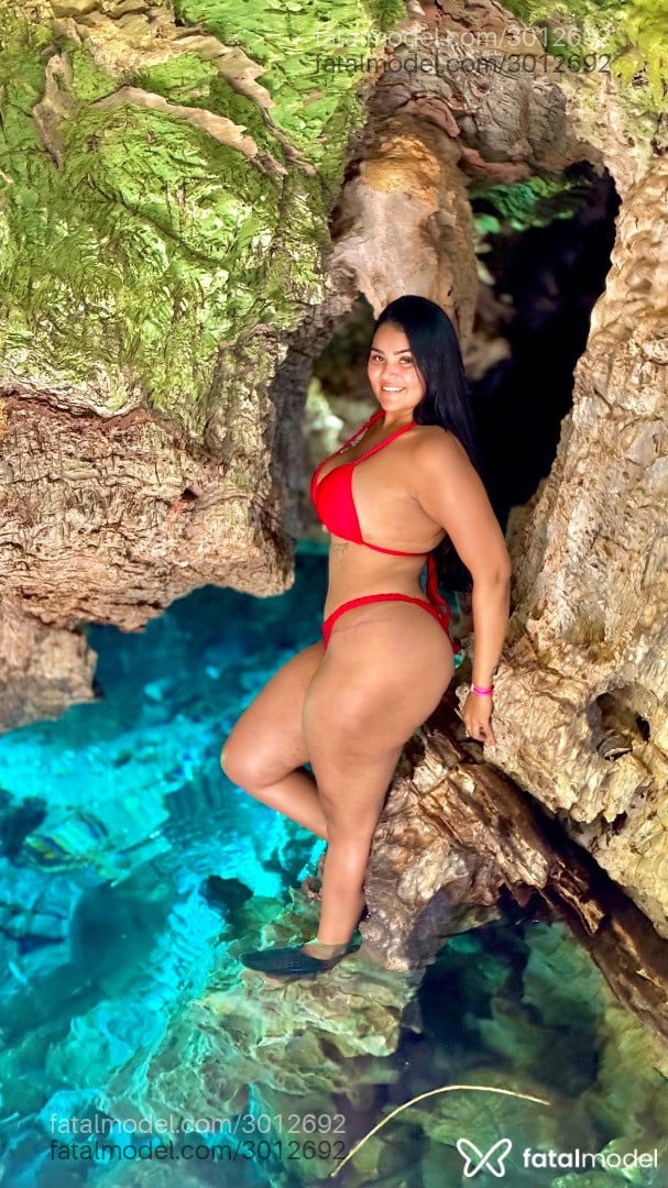 Acompanhante mulher morena (o) de olhos castanhos - Luanna
