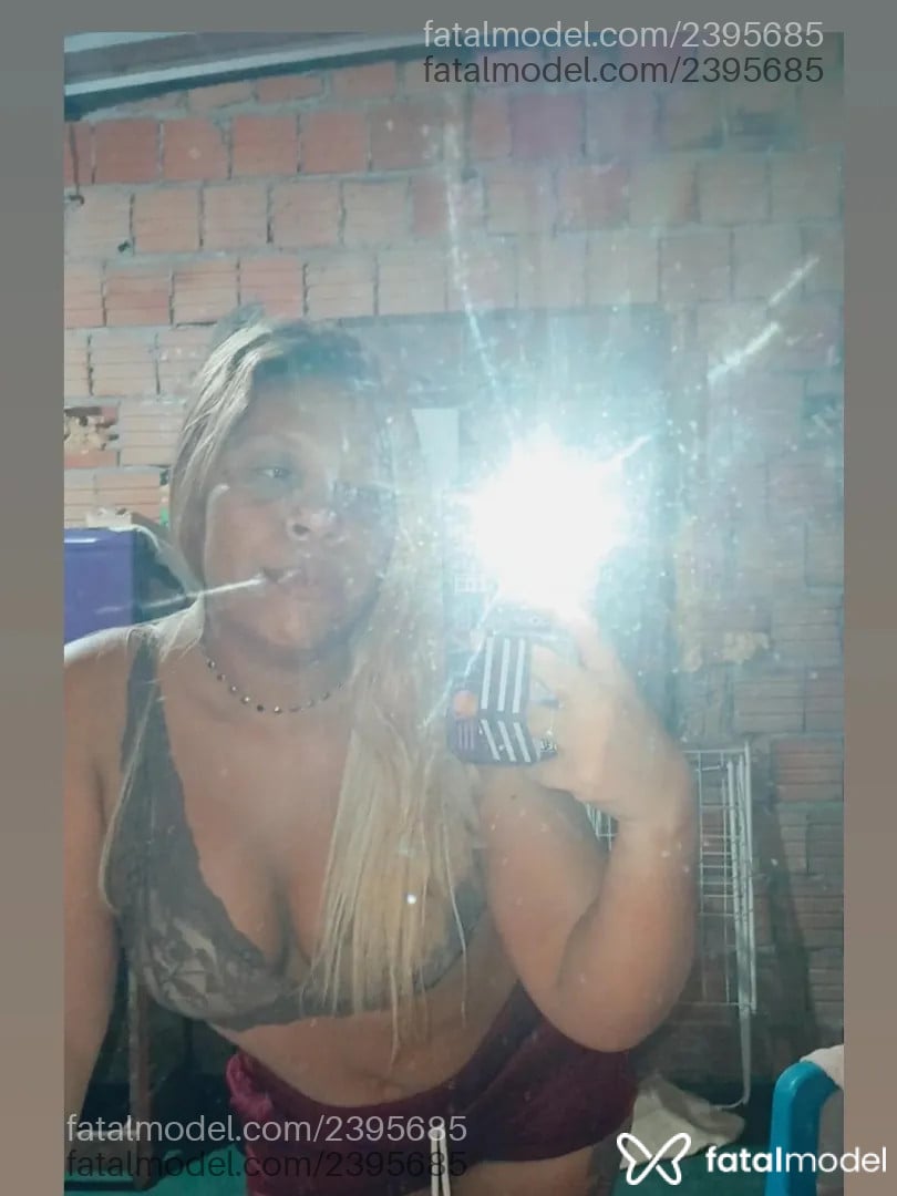 Acompanhante mulher ruiva (o) de olhos castanhos - Marquesa