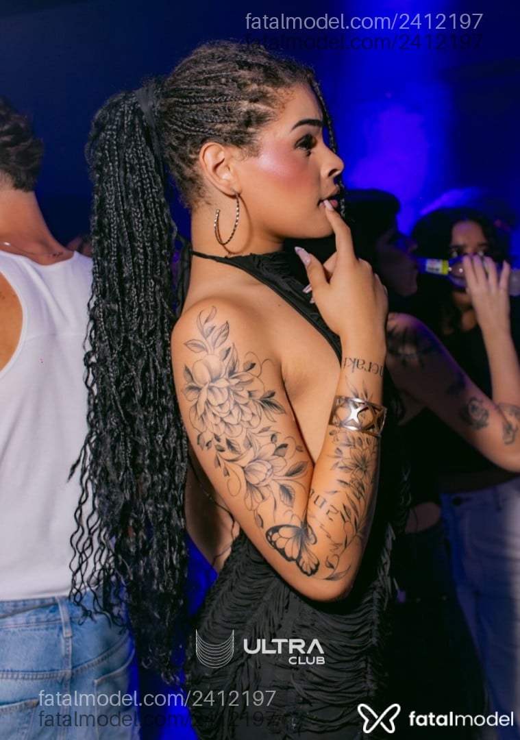 Acompanhante mulher trans morena (o) de olhos castanhos - Bianca