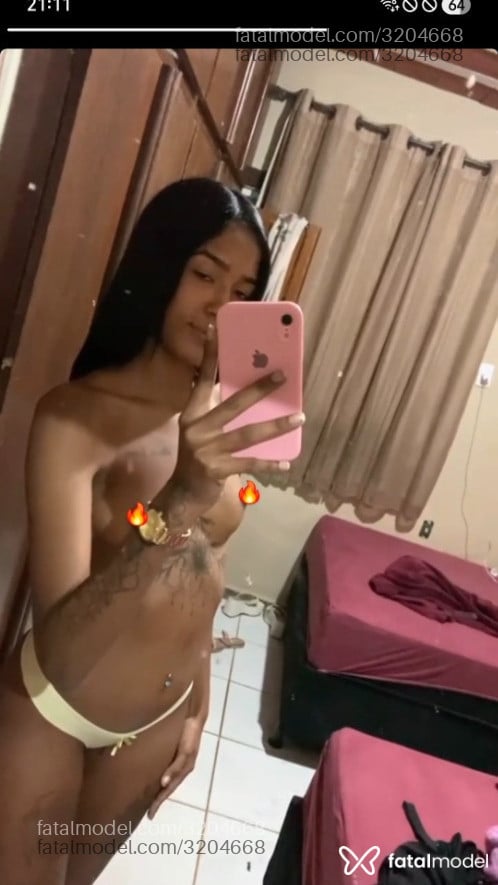 Acompanhante mulher morena (o) de olhos castanhos - Gabiih