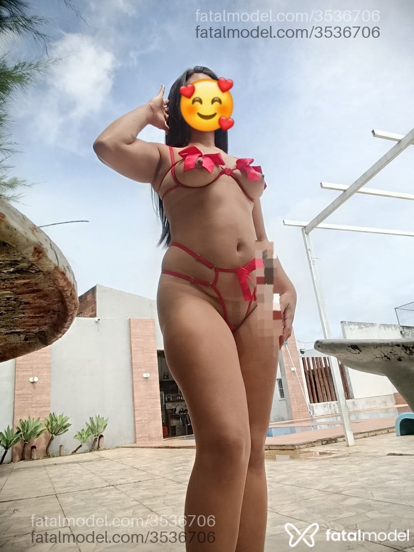 Acompanhante mulher com cabelo castanho de olhos castanhos - Allana Acompanhante mulher com cabelo castanho de olhos castanhos - Allana