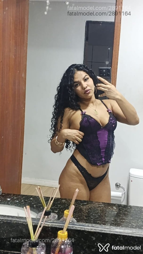 Acompanhante mulher morena (o) de olhos castanhos - Sabrina Acompanhante mulher morena (o) de olhos castanhos - Sabrina