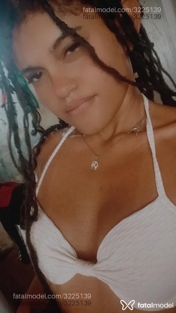 Acompanhante mulher morena (o) de olhos castanhos - Brendha