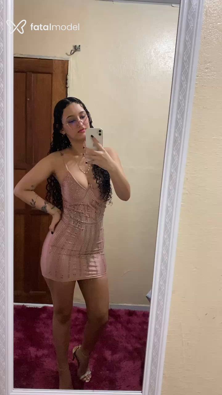 Acompanhante mulher morena (o) de olhos castanhos - Ágata