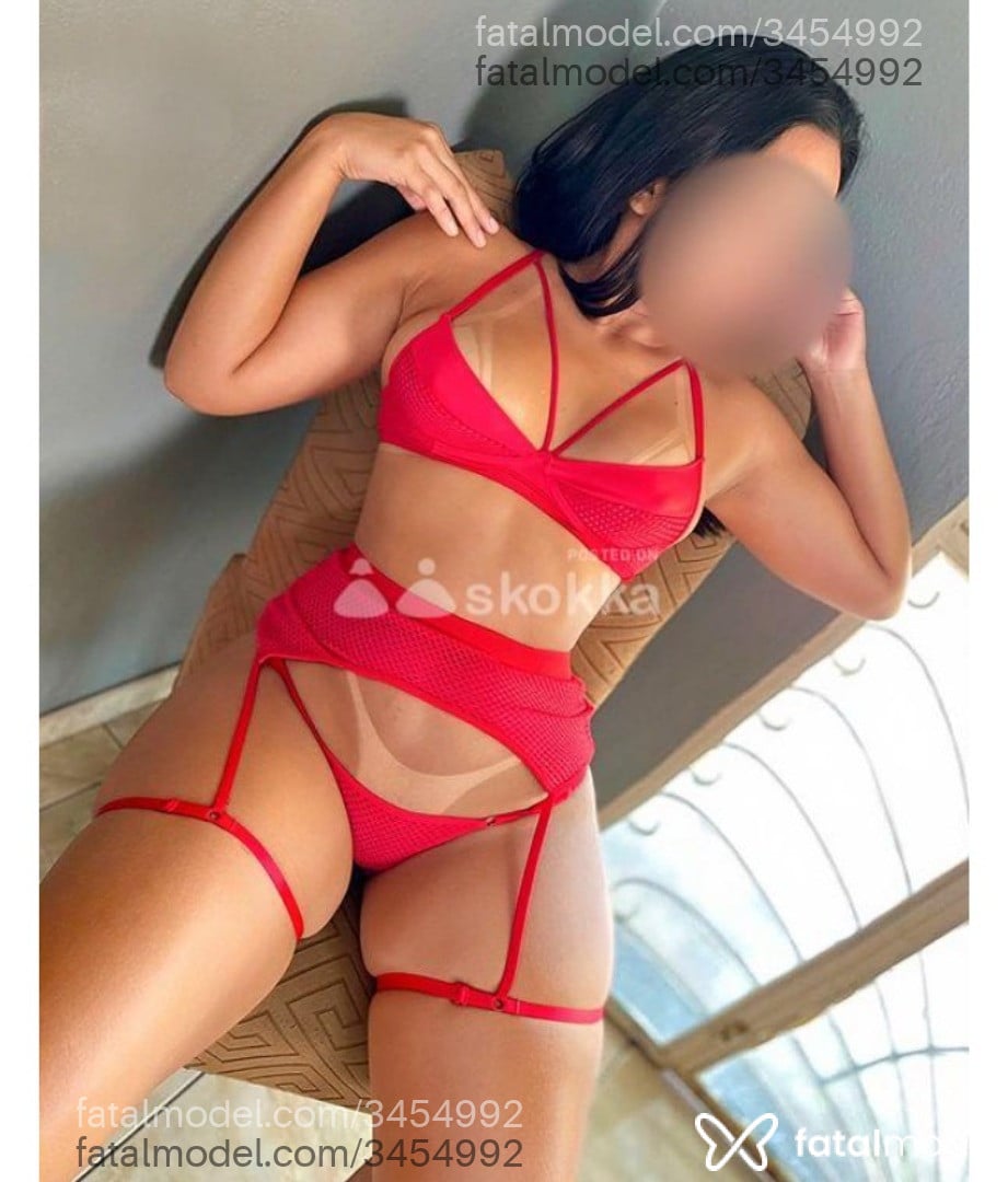 Acompanhante mulher morena (o) de olhos pretos - Bianca