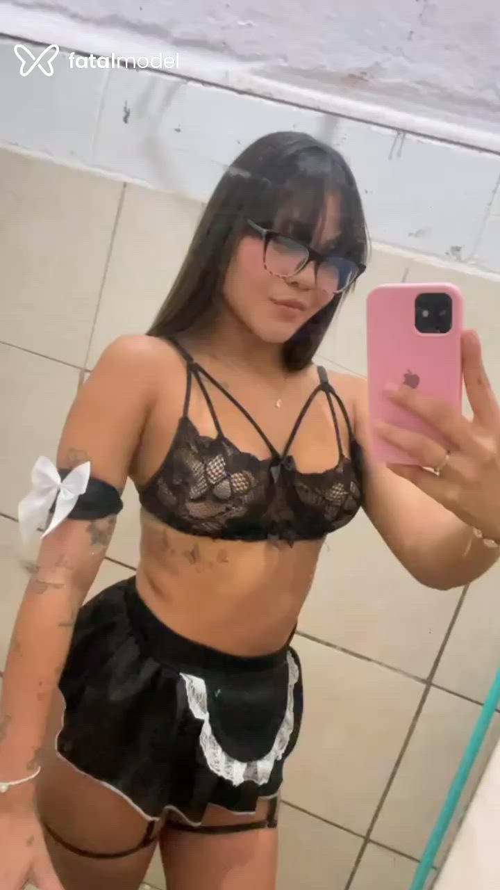 Acompanhante mulher com cabelo castanho de olhos castanhos - Sofia