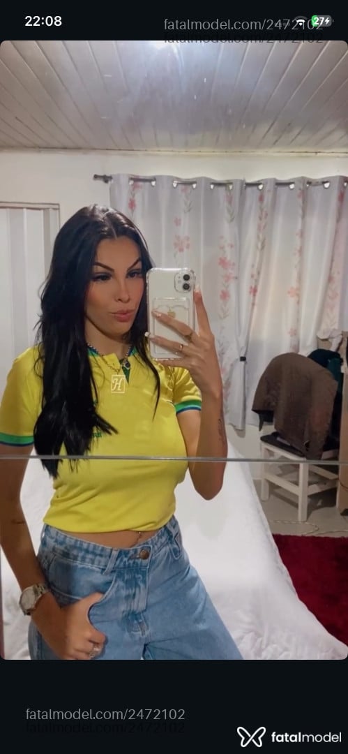 Acompanhante mulher morena (o) de olhos castanhos - Livia