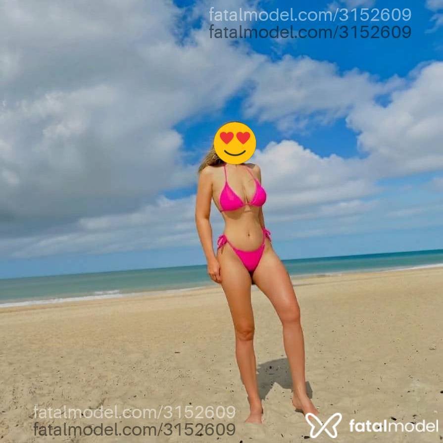 Acompanhante mulher loira (o) de olhos castanhos - Juliamassagista