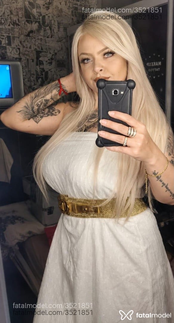 Acompanhante mulher loira (o) de olhos verdes - Alice Brandão