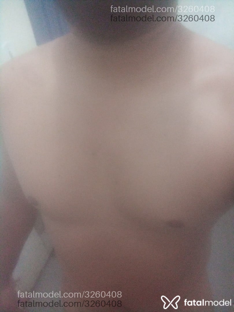 Acompanhante homem morena (o) de olhos pretos - Mauro