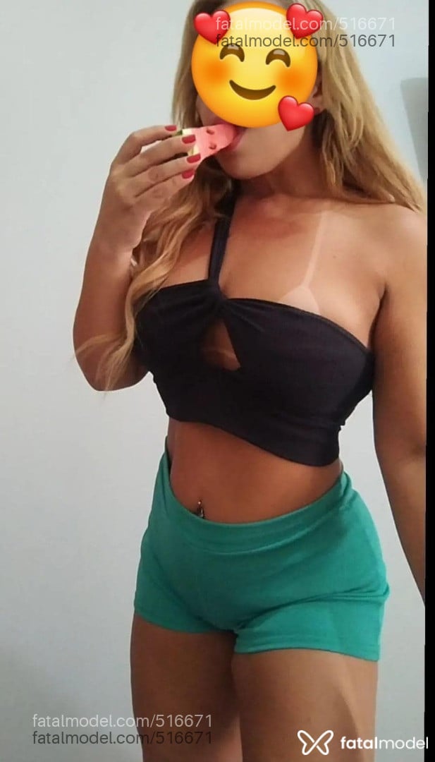 Acompanhante mulher loira (o) de olhos castanhos - CAMILA VENTURINI