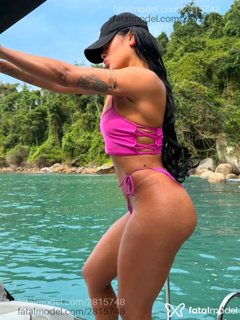 Acompanhante mulher morena (o) de olhos castanhos - Babisinha