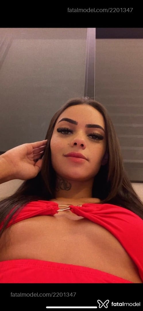 Acompanhante mulher com cabelo castanho de olhos castanhos - Melissa Acompanhante mulher com cabelo castanho de olhos castanhos - Melissa