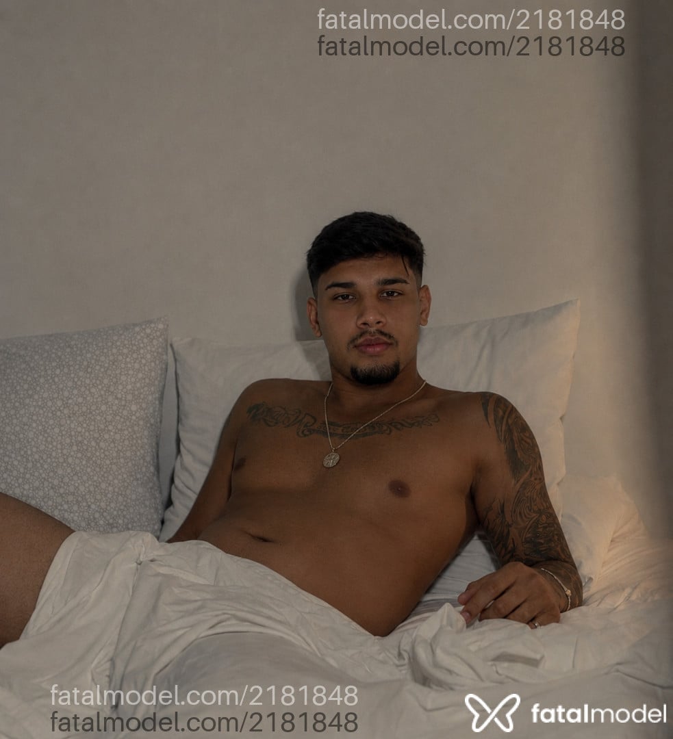Acompanhante homem morena (o) de olhos pretos - Lucas Silva