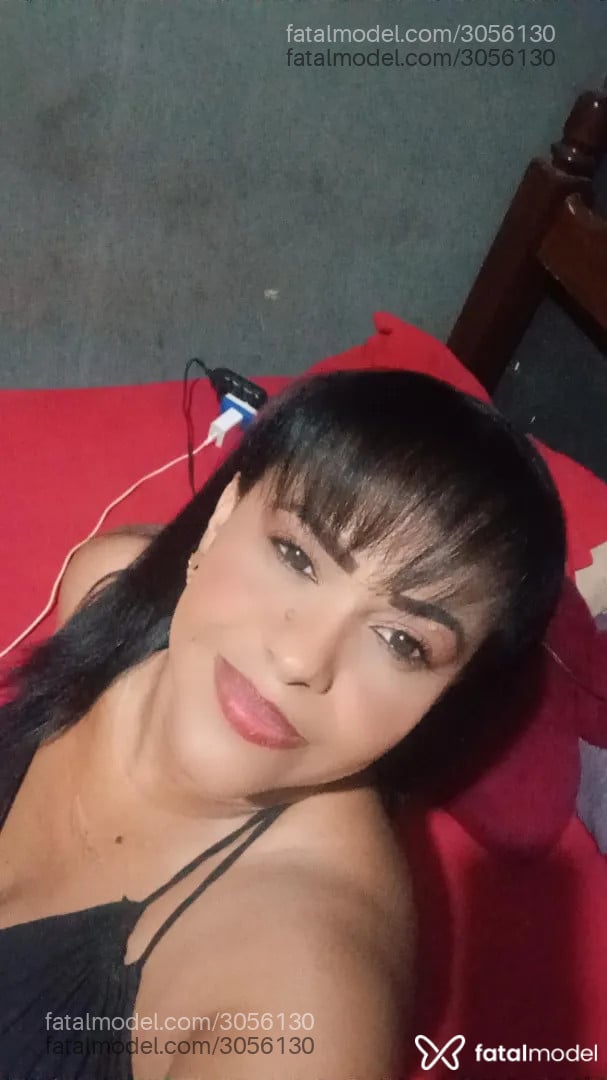 Acompanhante mulher morena (o) de olhos castanhos - Juliana